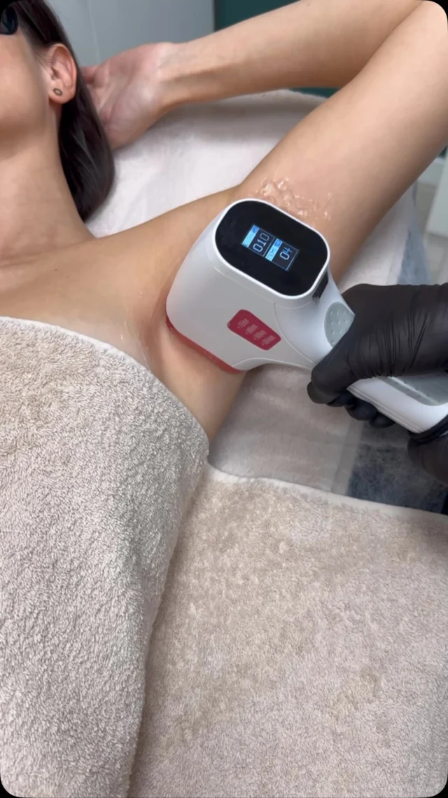 Zapraszamy na zabiegi depilacji laserowej w promocyjnych cenach!
Sprawdź i umów się na beautyderm-wroclaw.booksy.com  #depilacjalaserowawroclaw #laserwroclaw #depilacja #gladkaskora